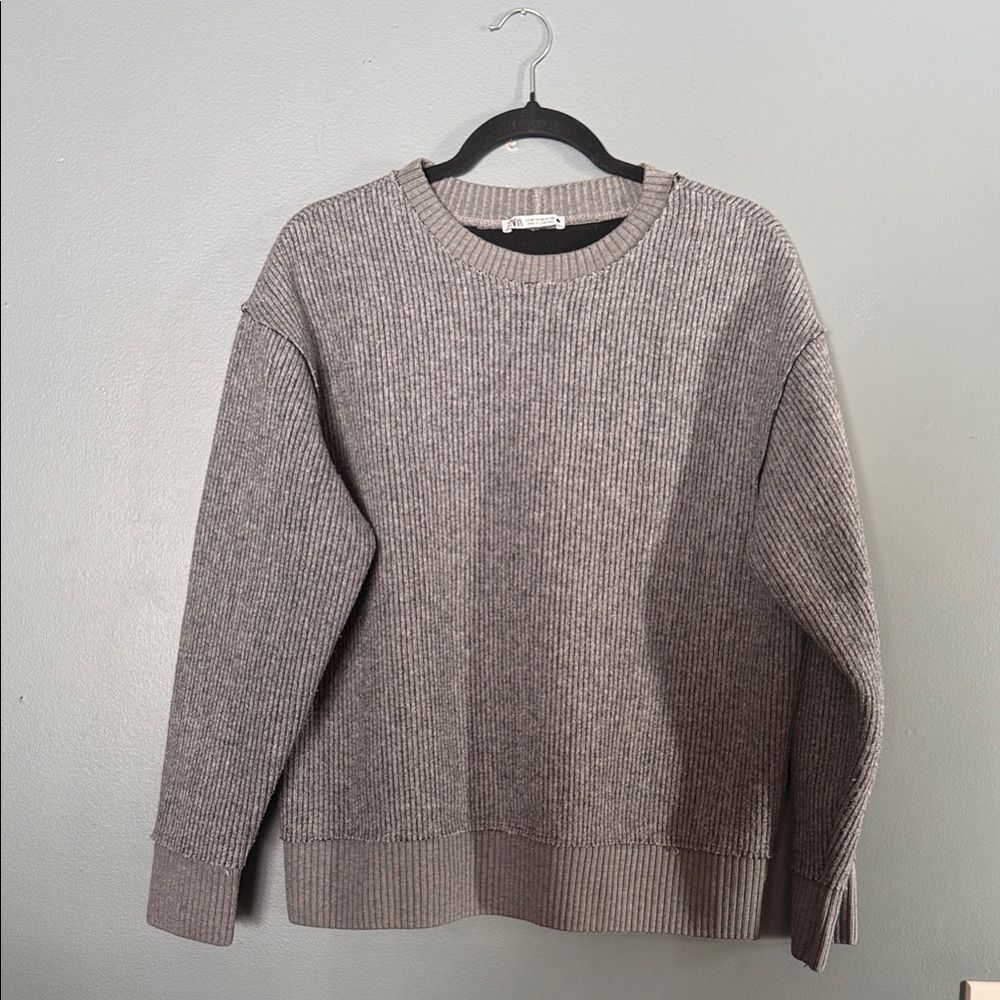 Zara Gray Crewneck Sweater